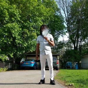 Meet your Posher, Junne